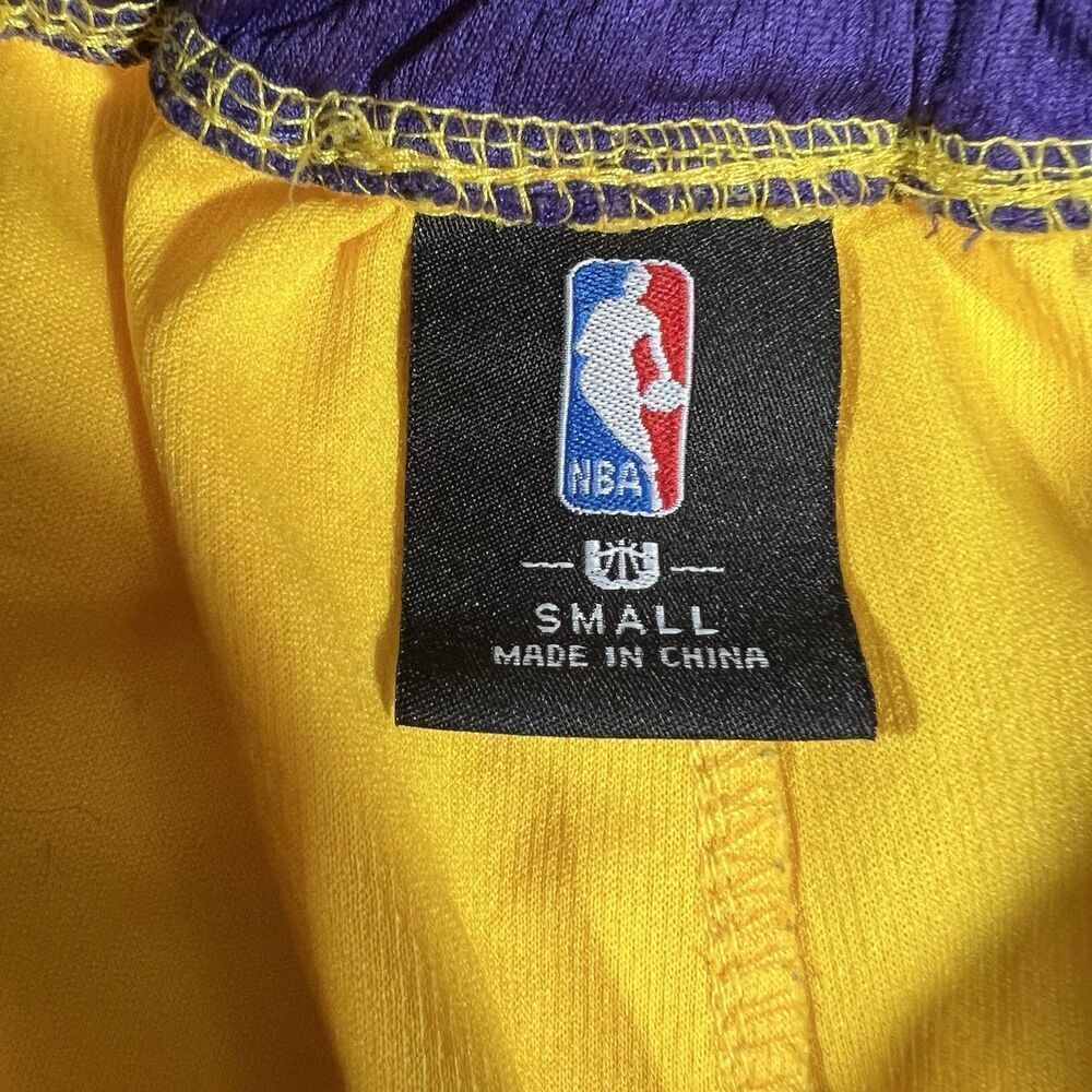 Los Angeles Lakers NBA Basketball Athletic Shorts Size Small - Picture 4 of 6